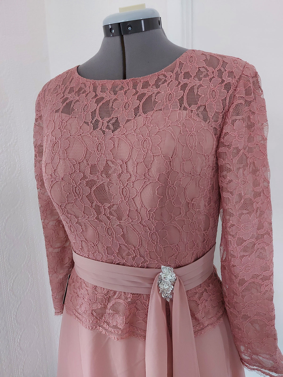 Pale Pink Lace Embellished A-Line Mother of the Bride Dress Midi Length – close-up of the fabric and details